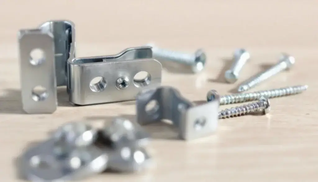 Essential-Hardware-for-Toilet-Partitions